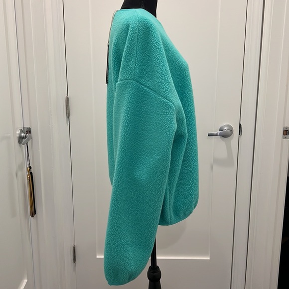 Fear of God Essentials Polar Fleece Crewneck - Picture 5 of 9